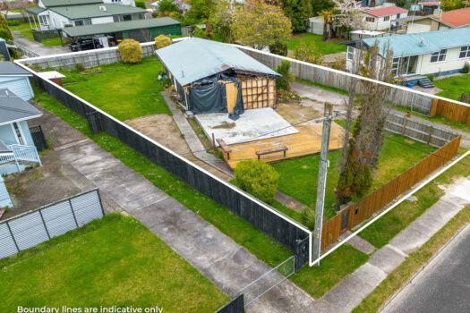 Huge Potential in the Heart of Fairy Springs – 809m² Section with Options to Rebuild or Redevelop