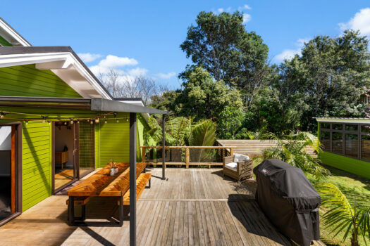 Private Treehouse Escape!