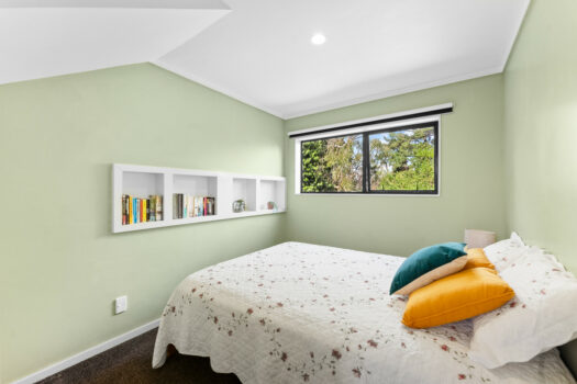 Private Treehouse Escape!