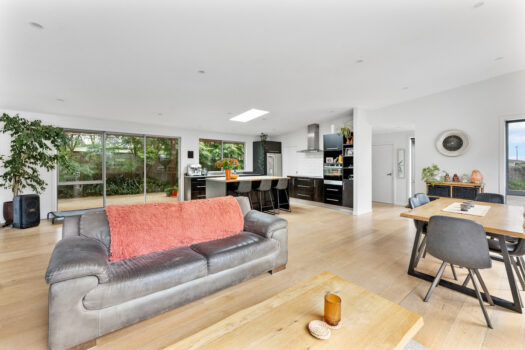 Motivated to Sell! Don't miss this Oakura Gem!