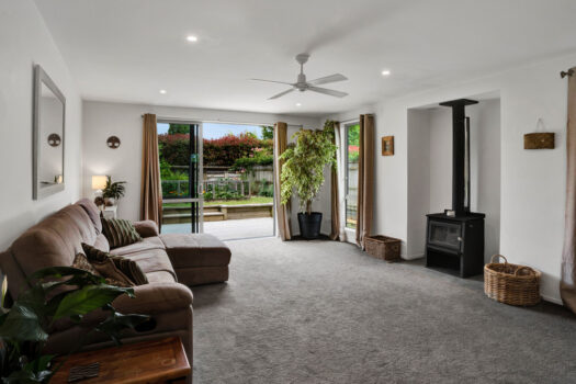 Motivated to Sell! Don't miss this Oakura Gem!