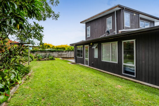 Motivated to Sell! Don't miss this Oakura Gem!