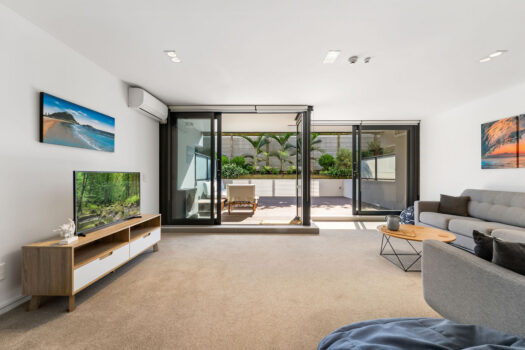 Every Day Living or Holiday Vibes