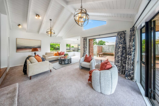 Avenues Living with Water Peeks & Adults Retreat