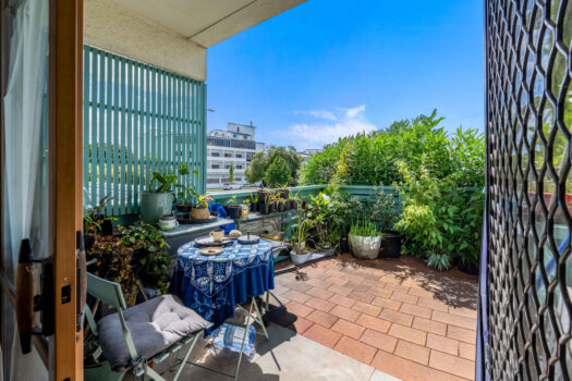 Affordable Living, Solid Central & No Body Corp