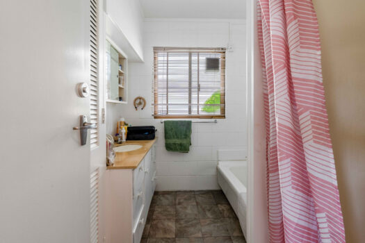 Affordable Living, Solid Central & No Body Corp