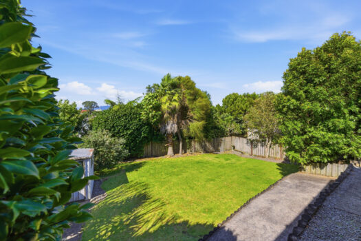 Where Sunshine, Space & Views Align