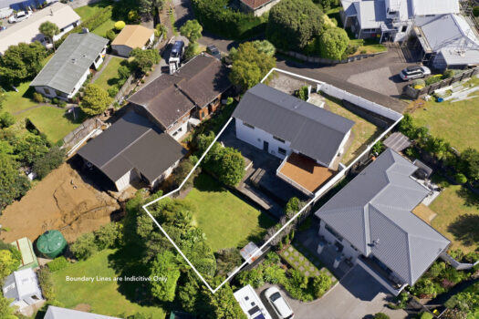 Where Sunshine, Space & Views Align