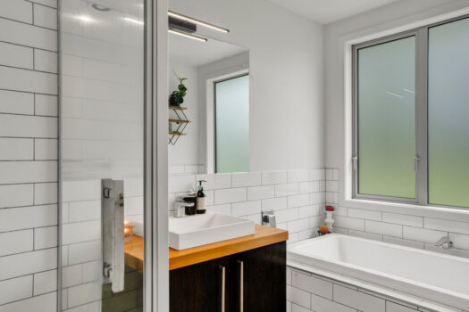 Motivated to Sell! Don't miss this Oakura Gem!