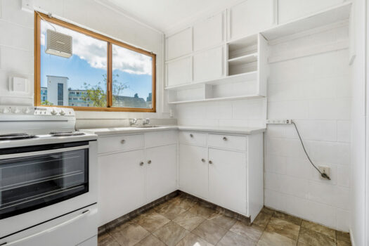 Affordable Living, Solid Central & No Body Corp