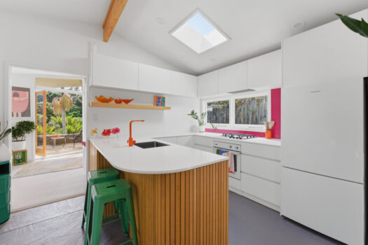 Vibrant Beach Retreat Nestled in Nature