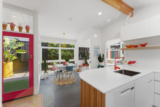 Vibrant Beach Retreat Nestled in Nature