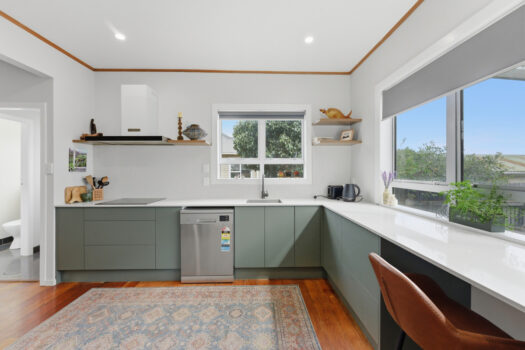 Classic Kiwi Living with a Front-Row Seat