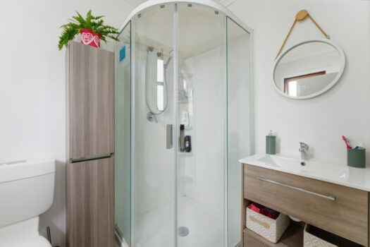 Classic Kiwi Living with a Front-Row Seat