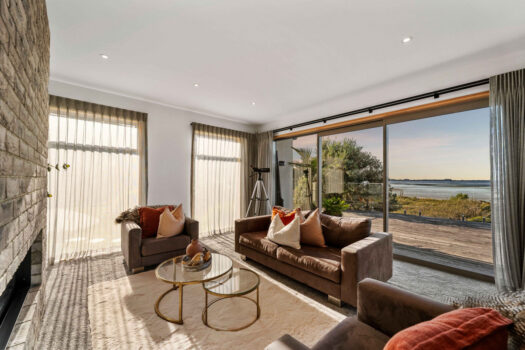 International Style, Coastal Kiwi Living