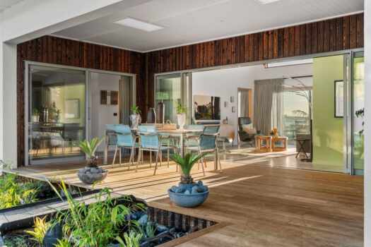 International Style, Coastal Kiwi Living