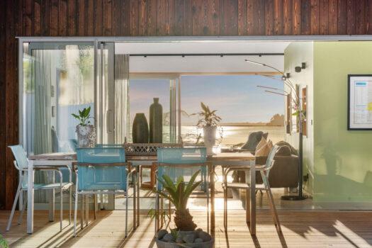 International Style, Coastal Kiwi Living
