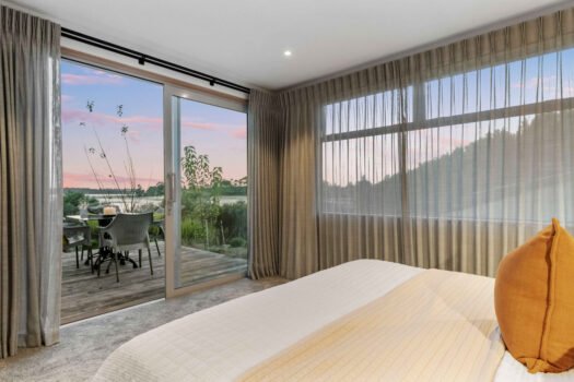 International Style, Coastal Kiwi Living