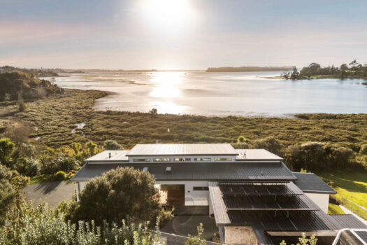 International Style, Coastal Kiwi Living