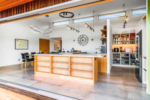 International Style, Coastal Kiwi Living