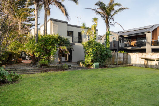 Six Bedroom Family Home on 809m2