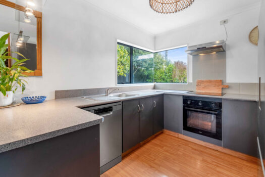 Easy Living in the Heart of Papamoa