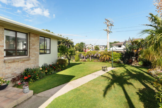 Golden Opportunity on Valley