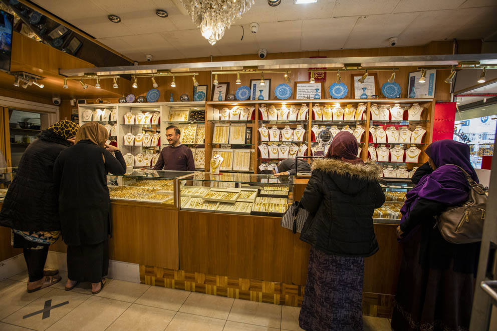 Gold jewellery shop interior