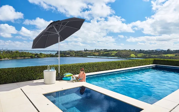 Shade 7 Venice Umbrella