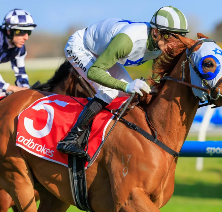 Changing Colours Lands Biggest Career Win in Stocks Stakes 2026, Firms for Empire Rose