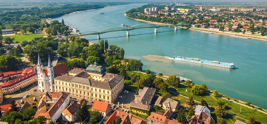1200 Miles on the Beautiful Blue Danube: Vienna - Bucharest