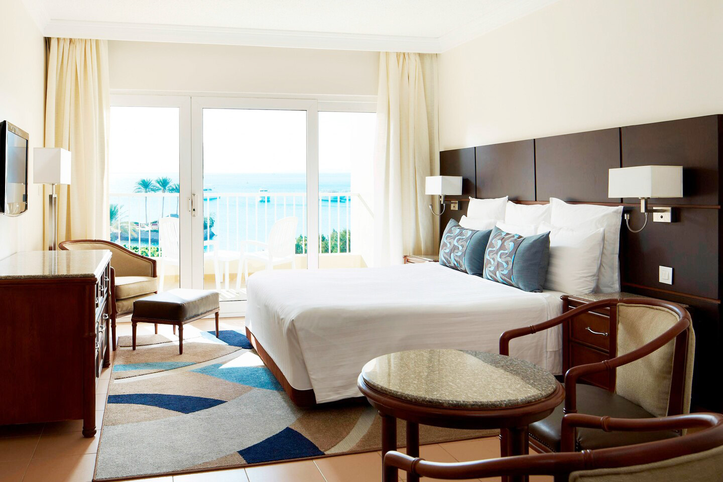 Marriott Beach Resort, Hurghada Standard King Guestroom Sea View