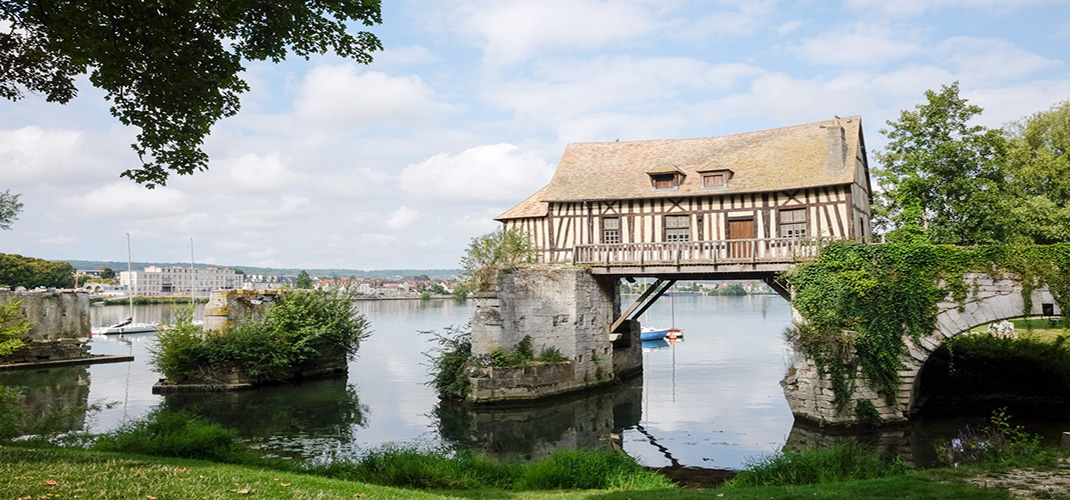 Seine Rendez-vous with Paris