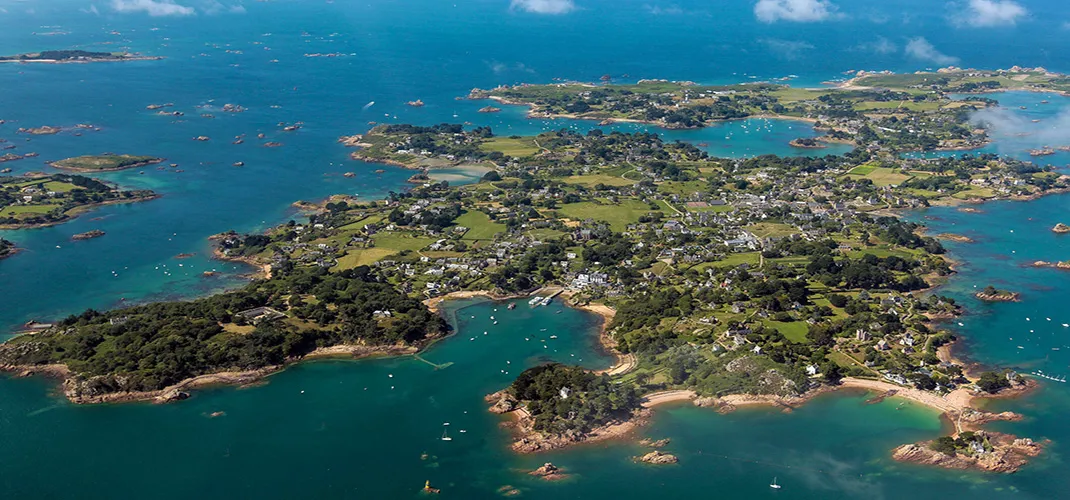 The Pink Granite Coast Cycling Tour