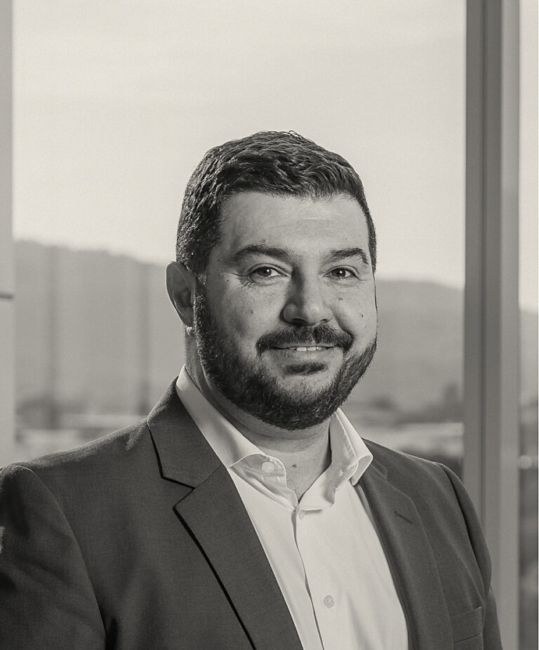 Estiabilt teamphotos Chris Schembri