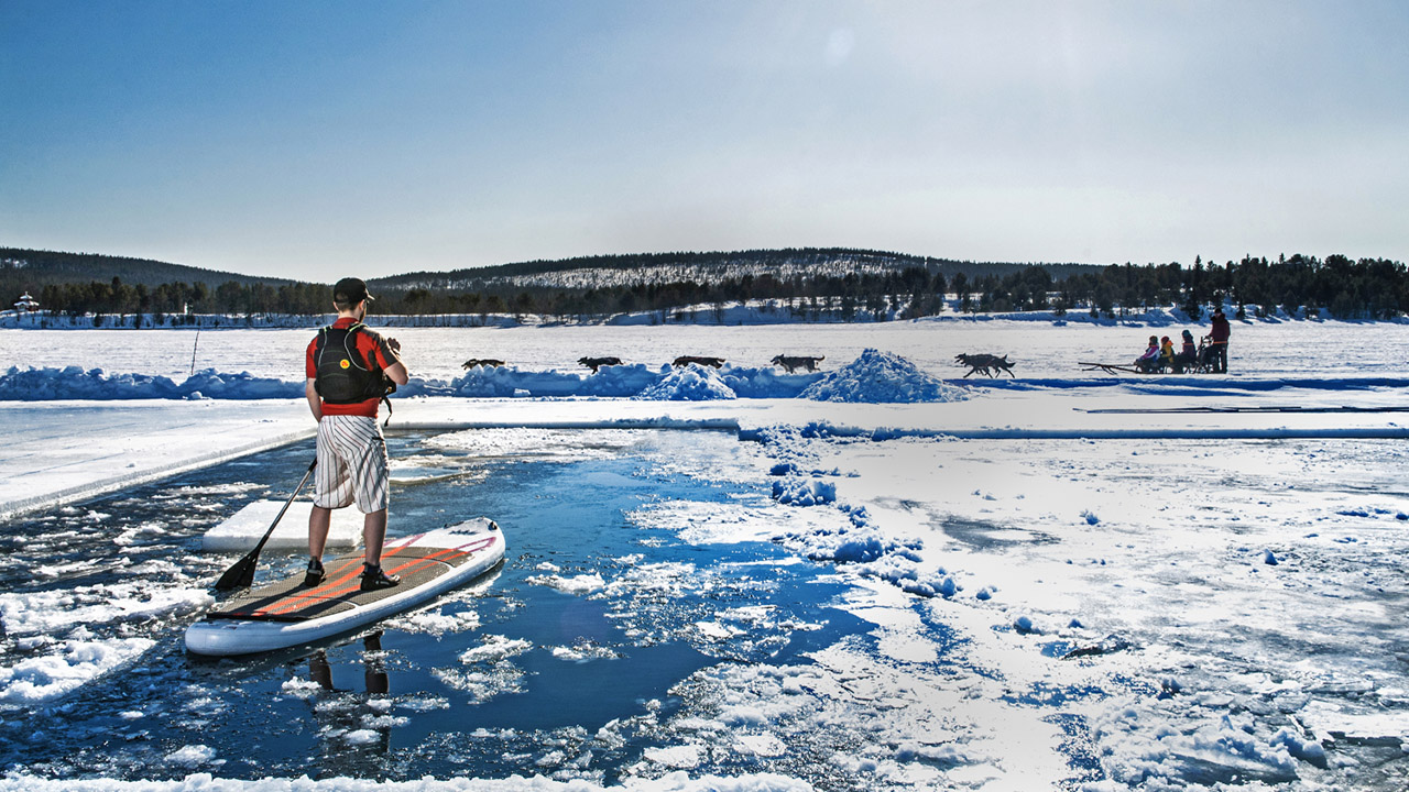 icehotel-sup-paddling-credit-Markus-Alatalo