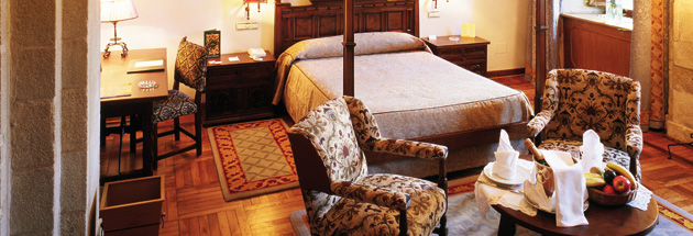 parador-de-santiago-de-compostela-former-hospital-archive-room