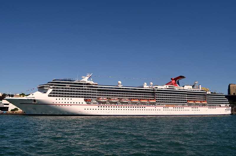 Carnival Spirit (photo: Clyde Dickens)