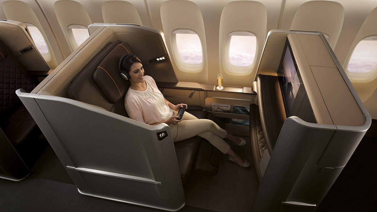 Singapore_Airlines_first_class_seats_lady_credit_singapore_1280