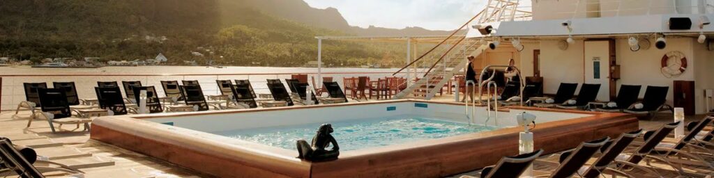 is paul gauguin a luxury cruise line