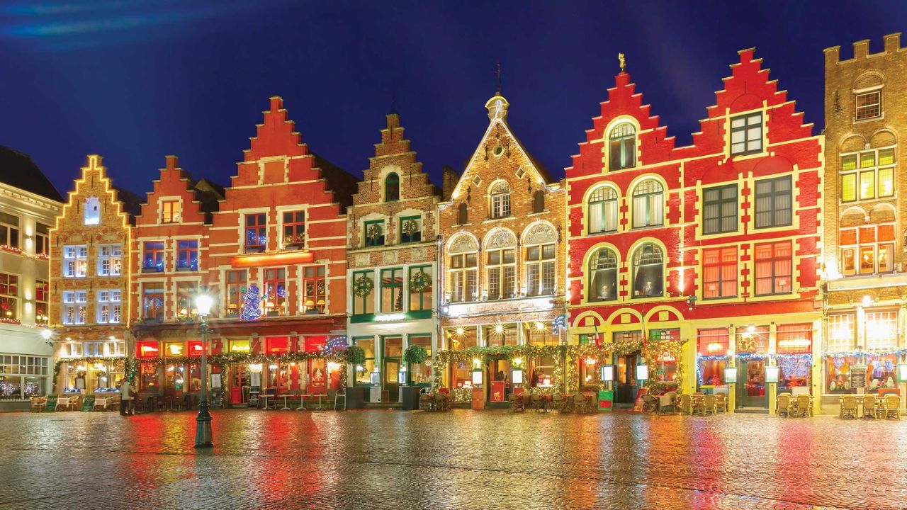 amsterdam-christmas-market-river-cruise-credit-tauck