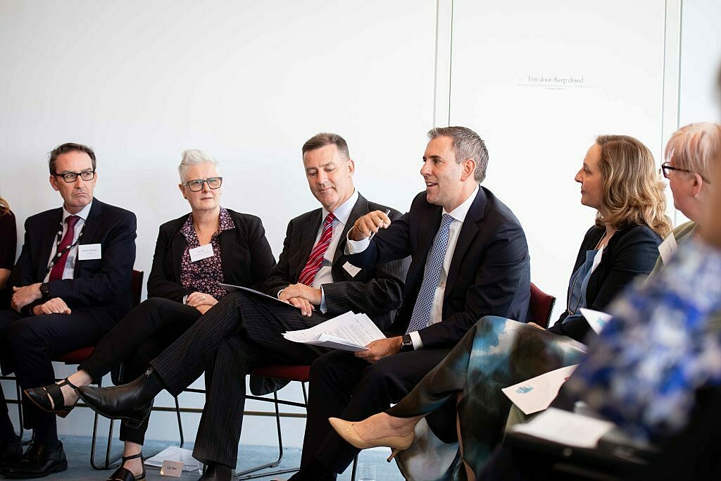 11 Treasurer 2 with Head of Treasury 4 December 2023 1024x683