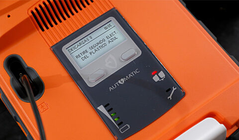 Emergency Care AE Ds G5 Dual Language Spanish