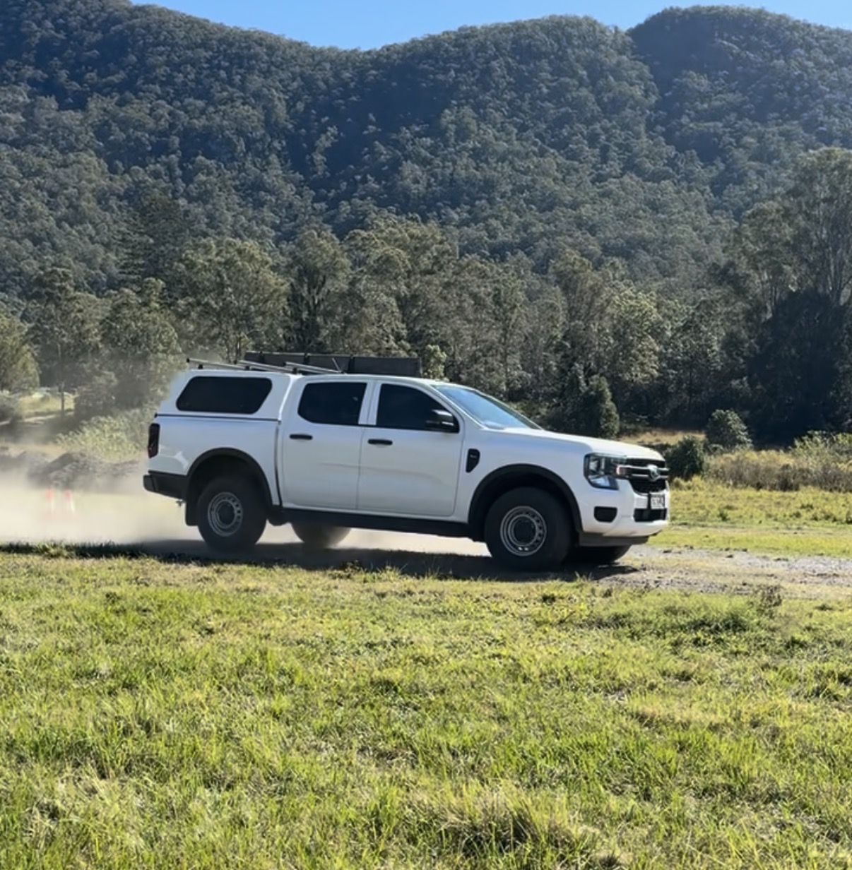 RIIVEH305F - Operate and maintain a four wheel drive vehicle