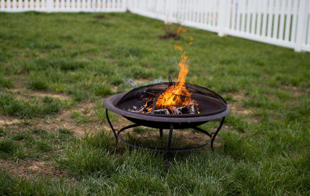 Solid fuel outdoor fire