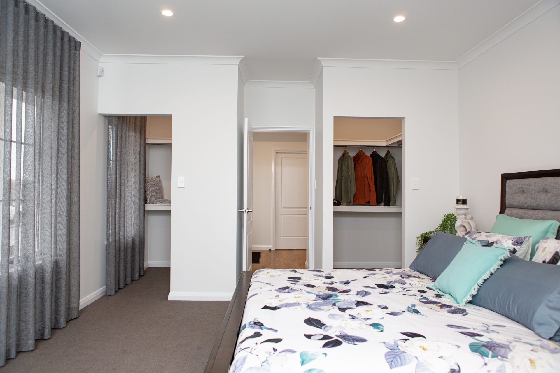 Allora masterbedroom2