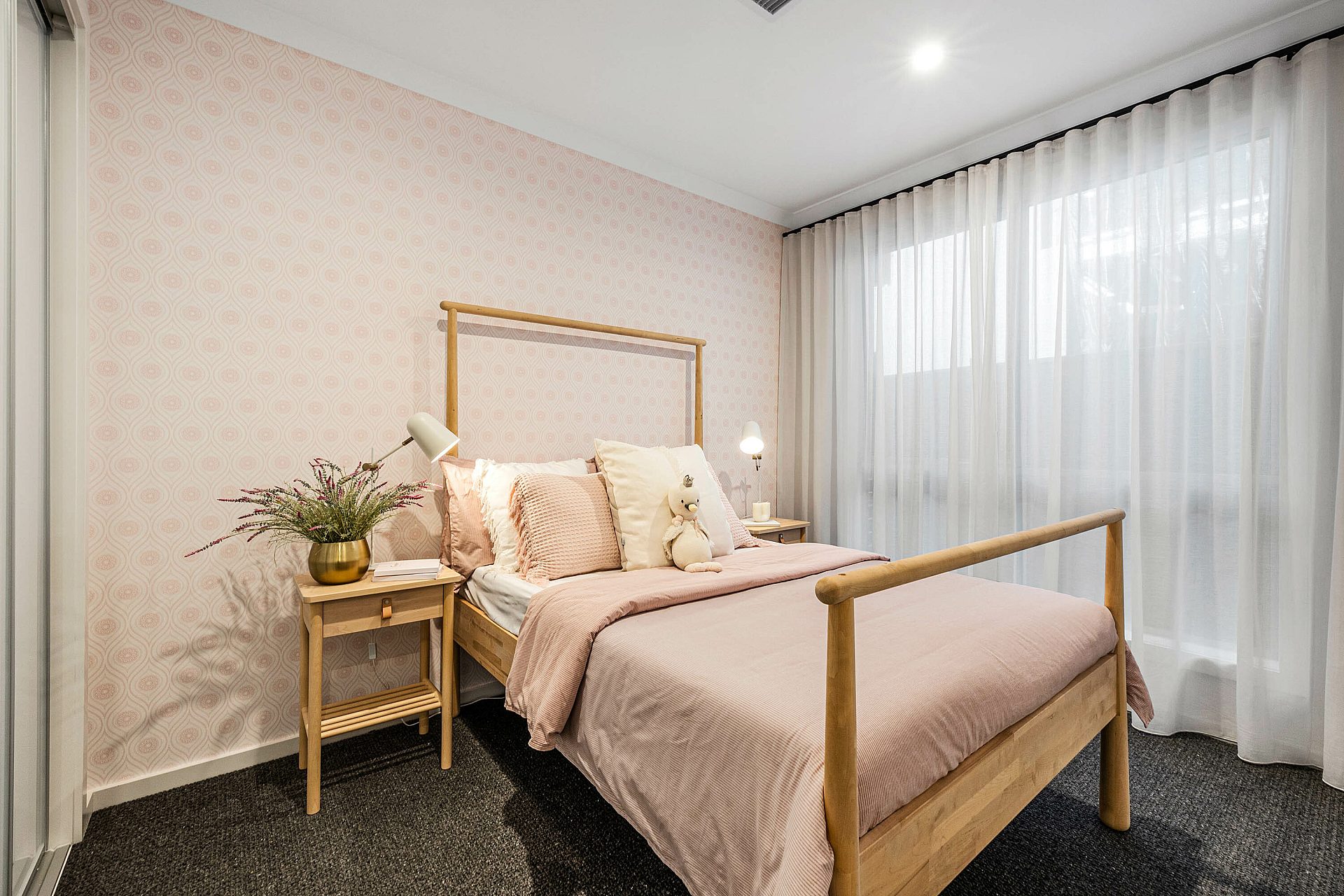 Bedroom California Home Group 2