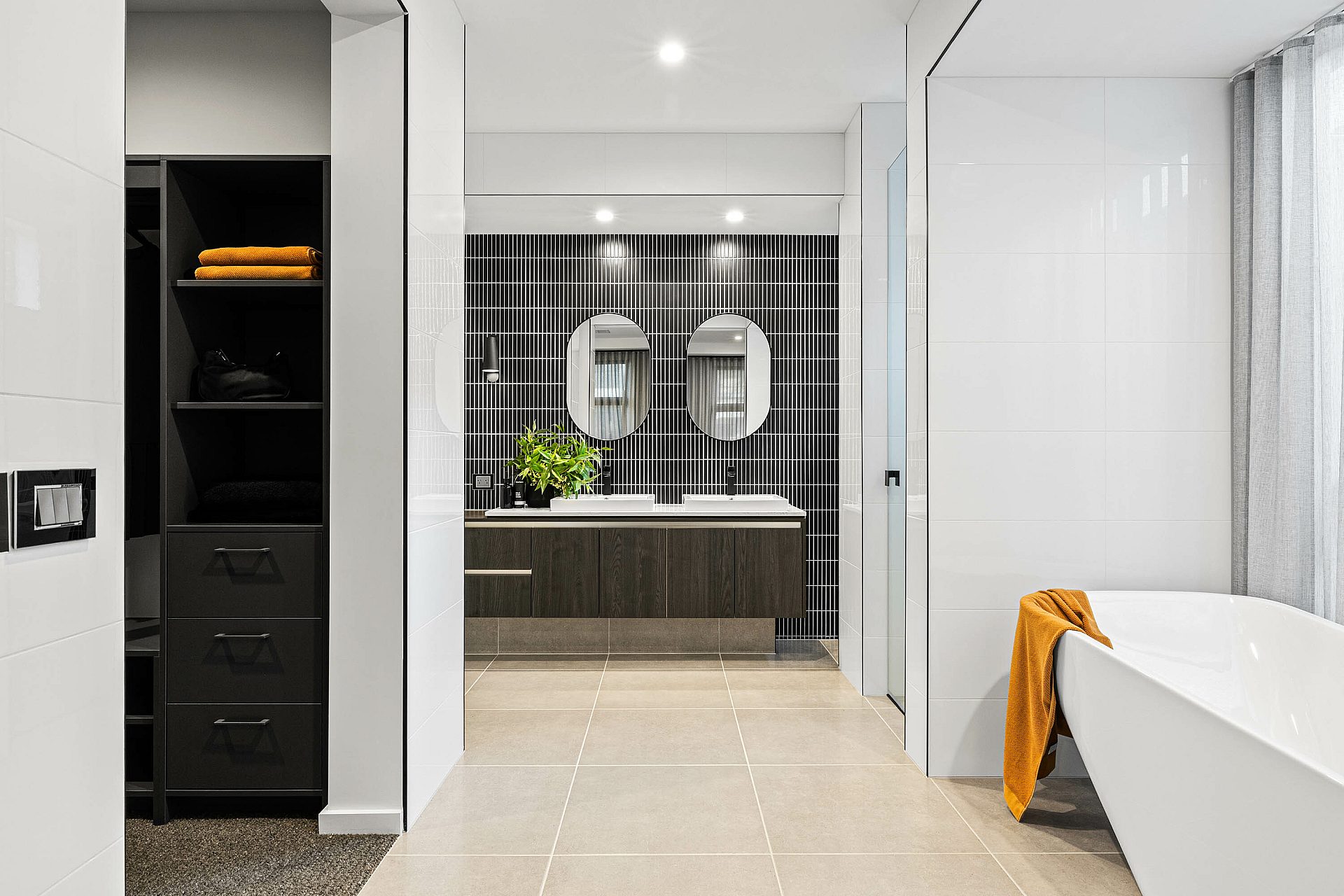 Ensuite California Home Group 2