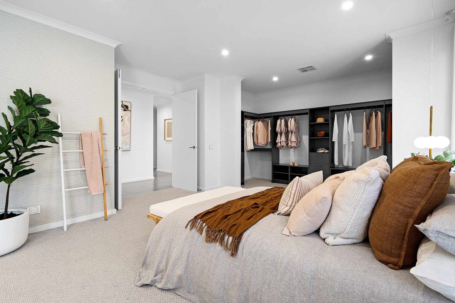 25 Origin Drive Sunbury Mastersuite2