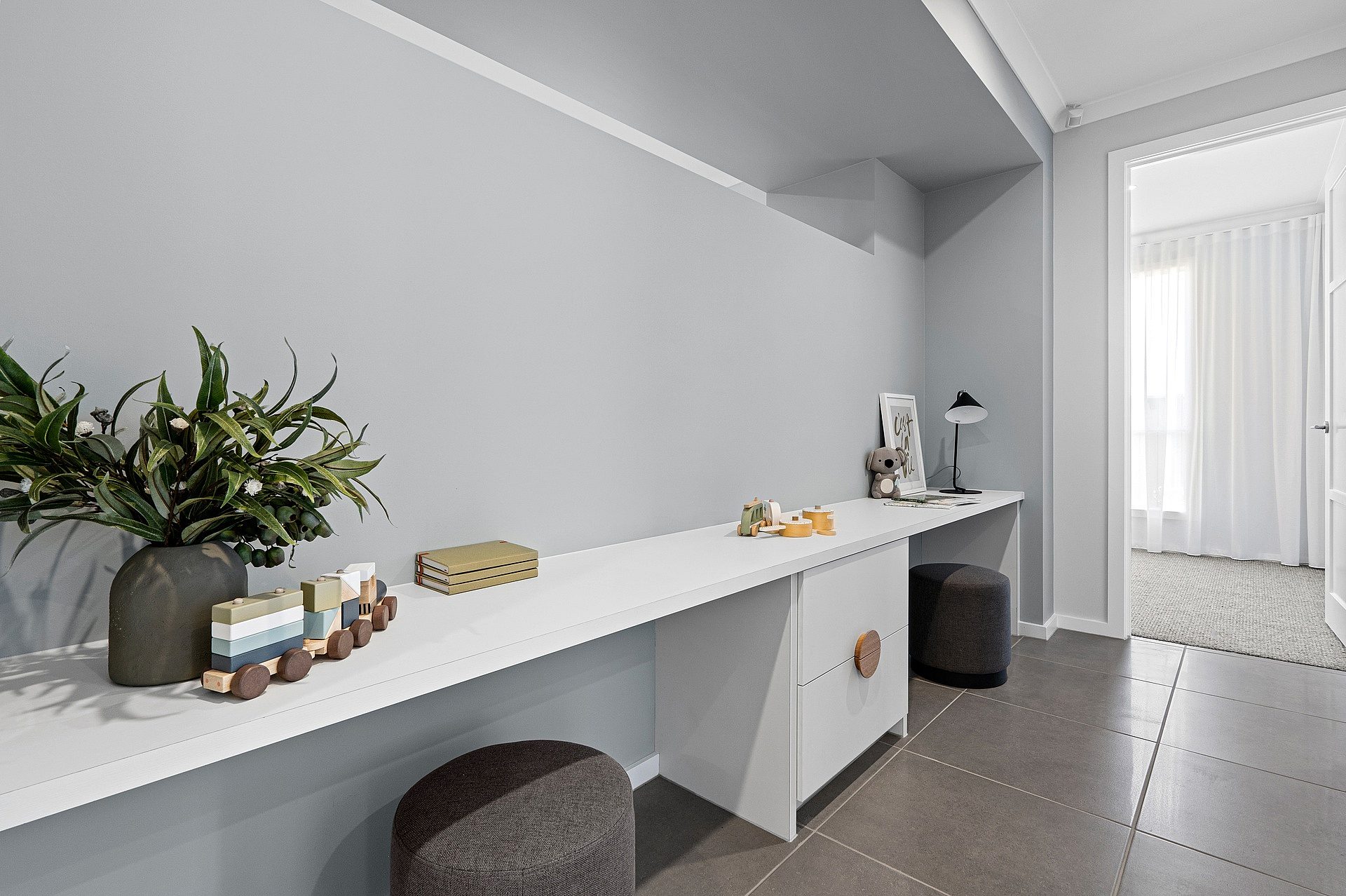 Oakland Tarneit Hallway